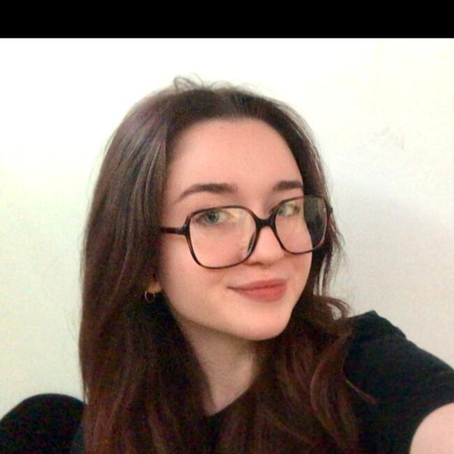 Babysitter in Lyon: Lily-Rose