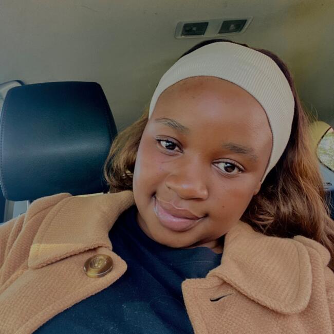 Babysitter in Doncaster: Nelisa