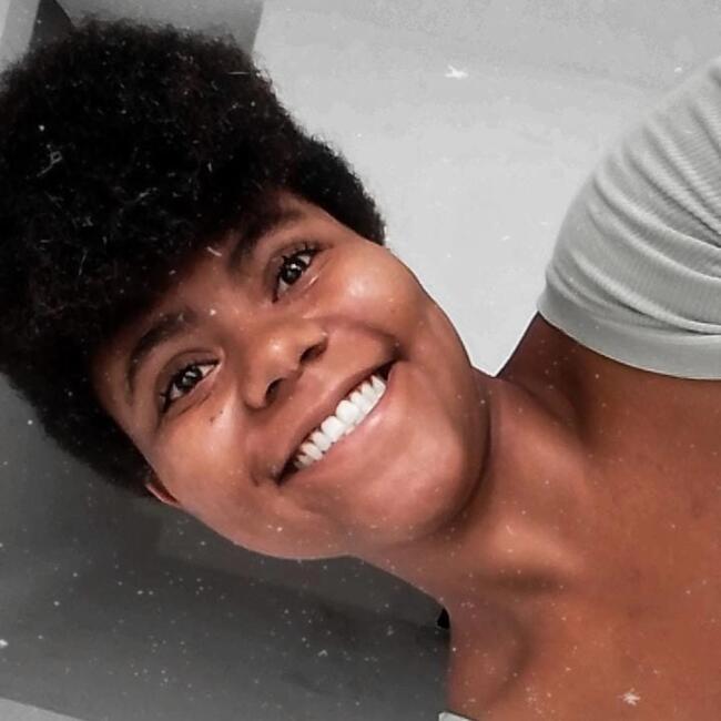 Babysitter in Camaçari: Anna