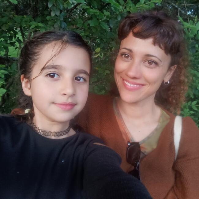 Babysitter in El Tesoro: Pil