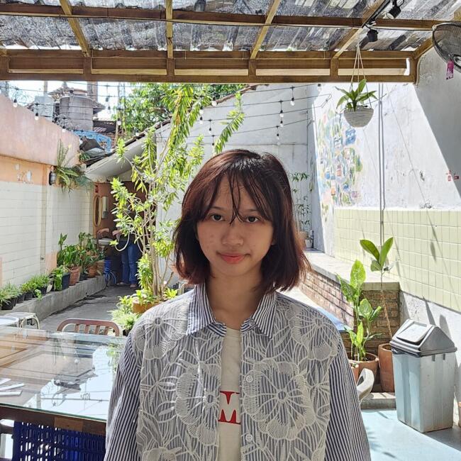 Babysitter in Depok: Hasna