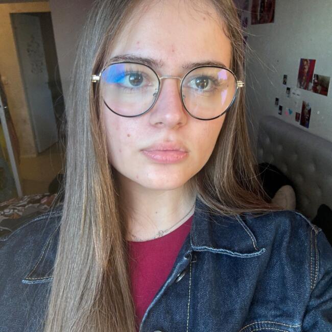 Babysitter in Blois: Asya