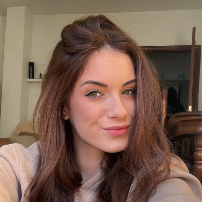 Babysitter in Plasencia: Andrea