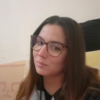 Babysitter in Bayon-sur-Gironde: Aurelie