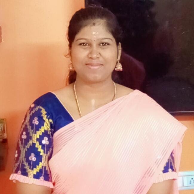 बंगलौर में बेबीसिटर: Madhuri