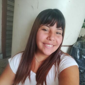 Babysitter in La Plata: Nicole maite