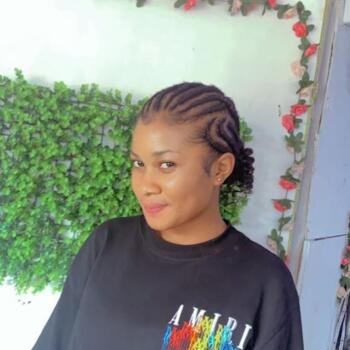 مربية أطفال في دبي: CHIA