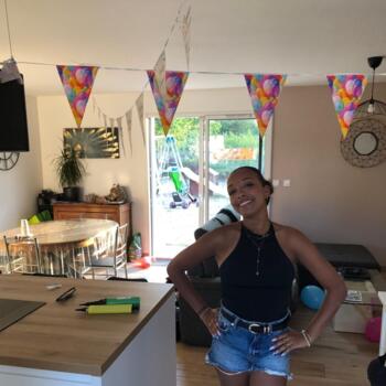 Babysitter in Saint-Quentin: Melina