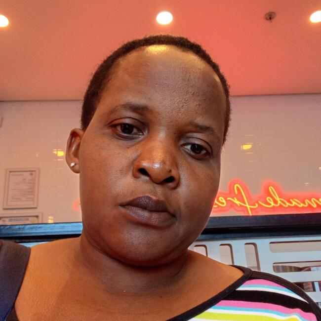 Babysitter in Cape Town: Esmore