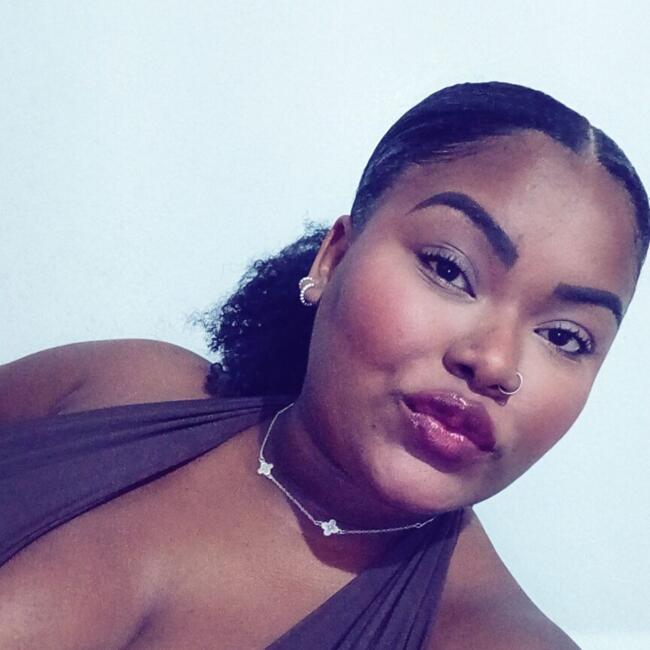 Babysitter in Vitória: Mariana