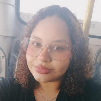 Babysitter in São Paulo (São Paulo): Aryane