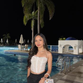 Babysitter in Paris: Brenda Jallorina