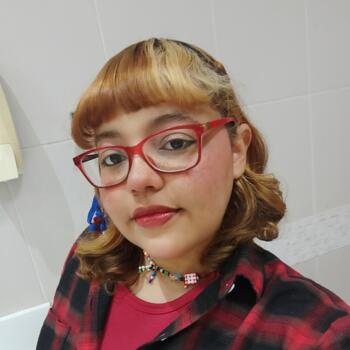 Babysitter Arapiraca: Adina