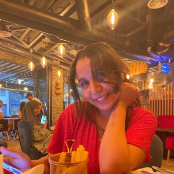 Babysitter in Pamplona: Fatima zahra