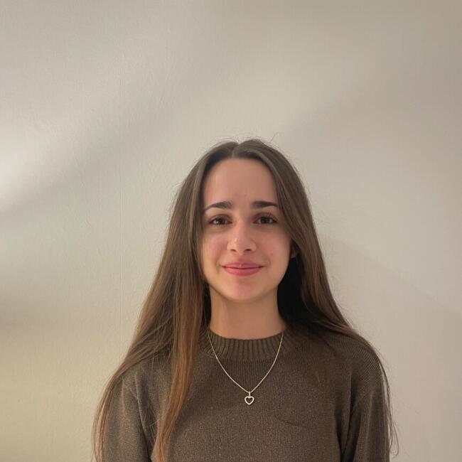 Babysitter in Le Crès: Charlyne