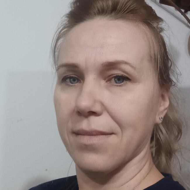 Babysitter in Vânători: Arbone Simona