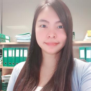 Babysitter in Singapore: Shell