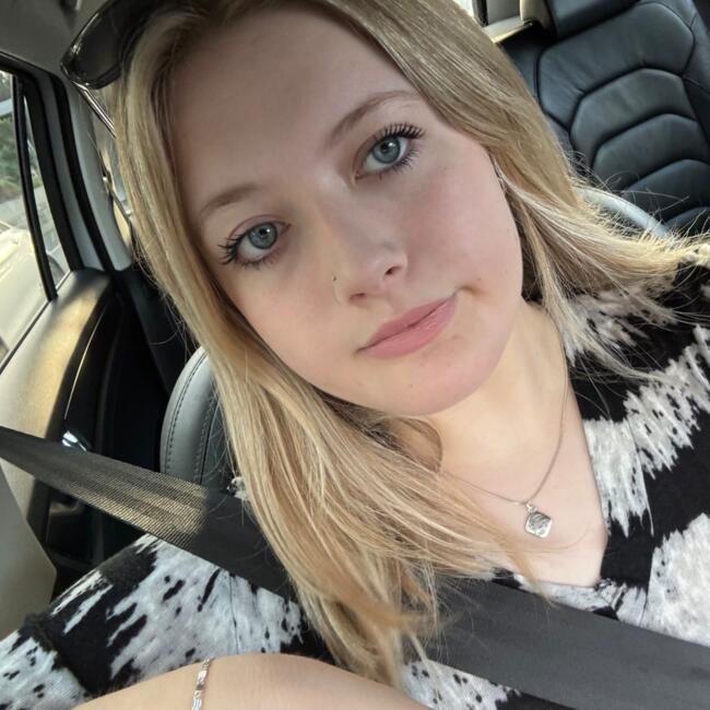 Babysitter in Auckland: Scarlett