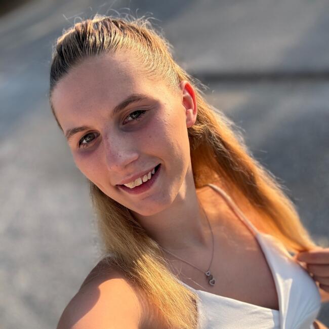 Babysitter in Rebecq: Lara