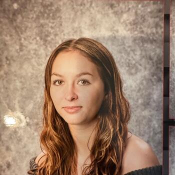 Babysitter in Dijon: Kiera