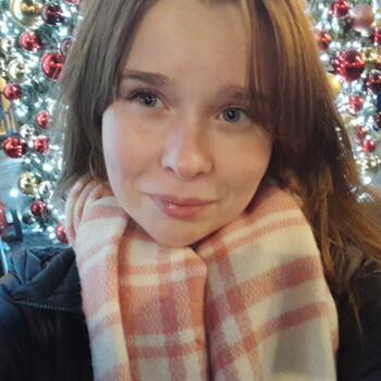 Babysitter in Churriana de la Vega: Lucía