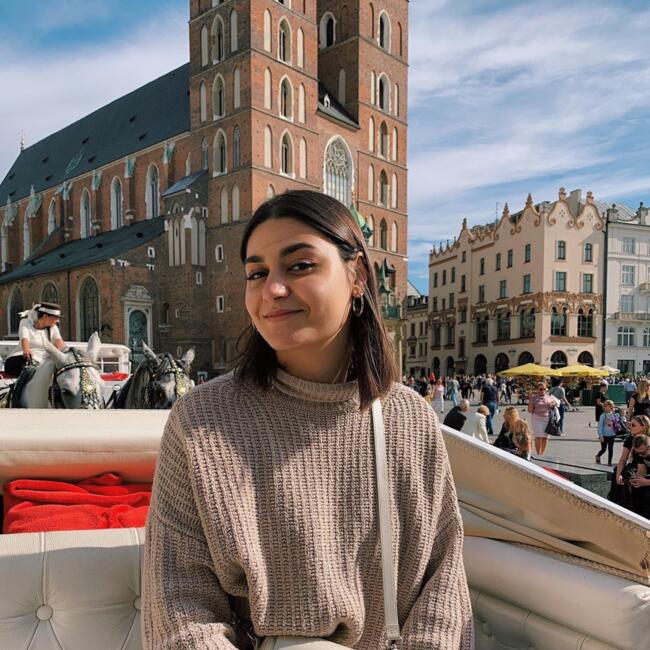 Babysitter in Plymouth: Lavena