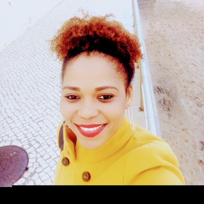 Babysitter in Almada: Liudmila