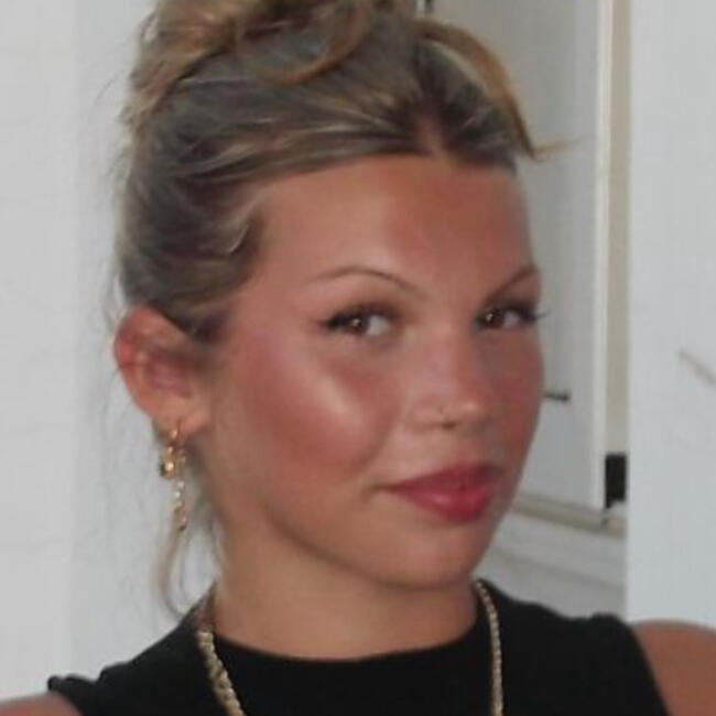 Babysitter in West Molesey: Evelyne