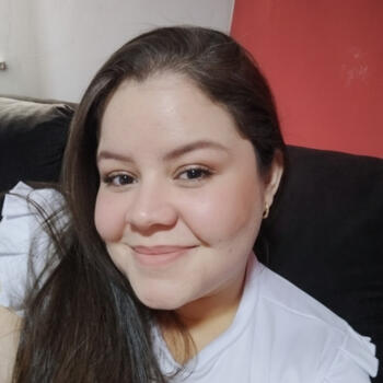 Babysitter in Volta Redonda: Larissa
