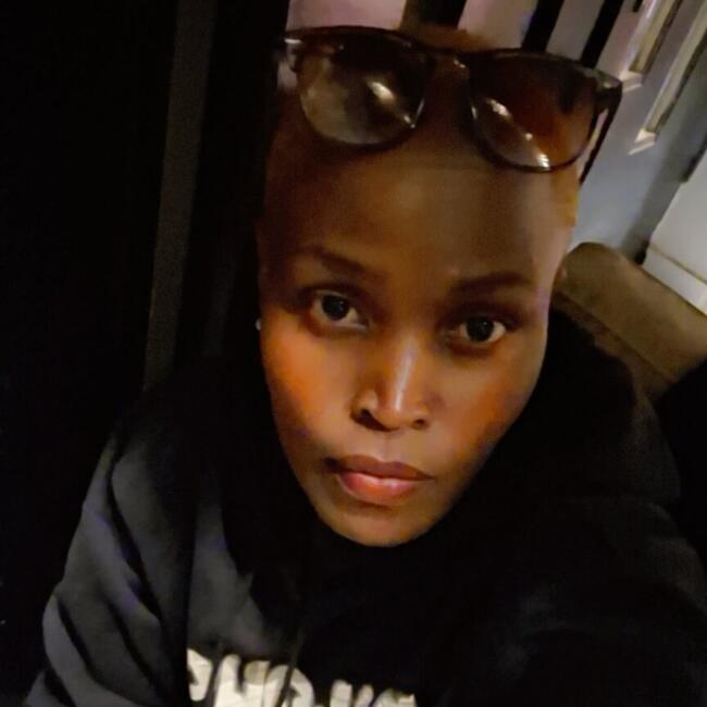 مربية أطفال في الرياض: Medina