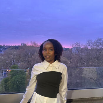 Baby-sitter in Molenbeek-Saint-Jean: Binta