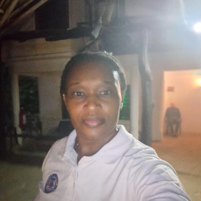 Babysitter in Mombasa: Laura