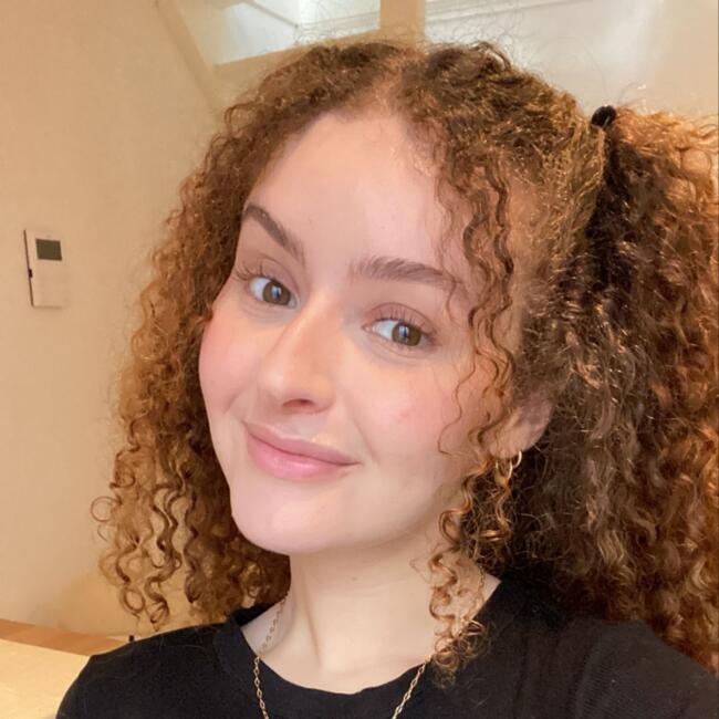 Oppas in Amsterdam: Aya