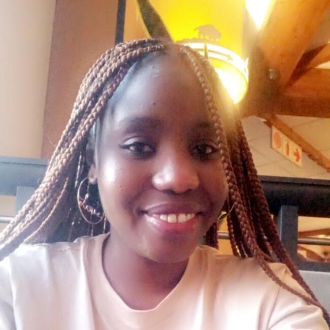 Babysitter in Cape Town: Tracy