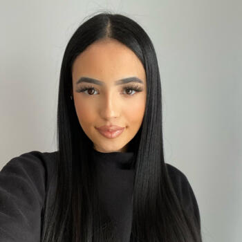 Babysitter in Bron: Sirine