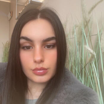 Babysitter in Manchester: Fjona