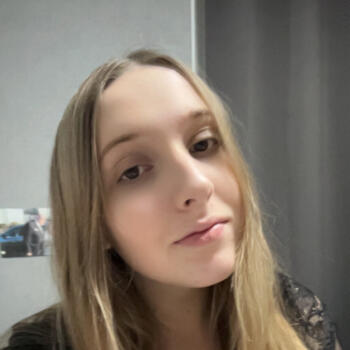 Babysitter in Sault-lès-Rethel: Julie