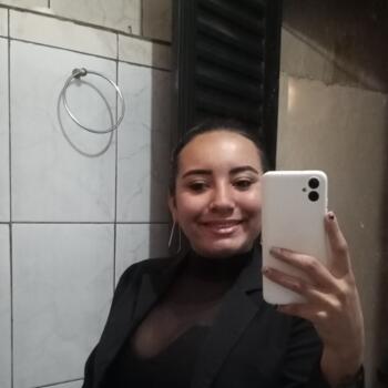 Babysitter in Santa Luzia: Ana