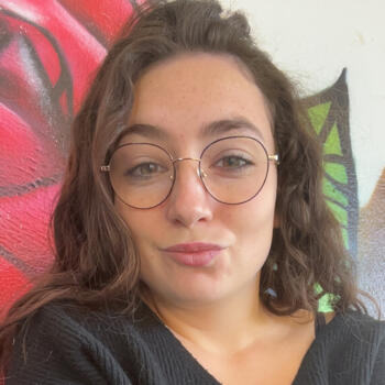 Babysitter in Lorient: Maeline