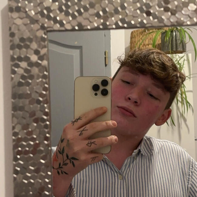 Babysitter in Saint-Erme-Outre-et-Ramecourt: Clovis