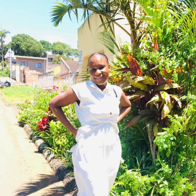 Babysitter in Newlands West: Thembelihle