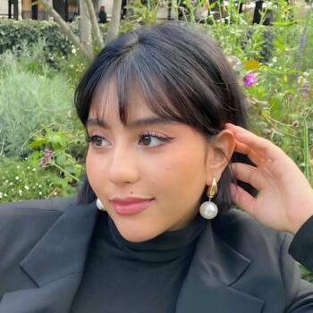 Babysitter in Paris: Salma