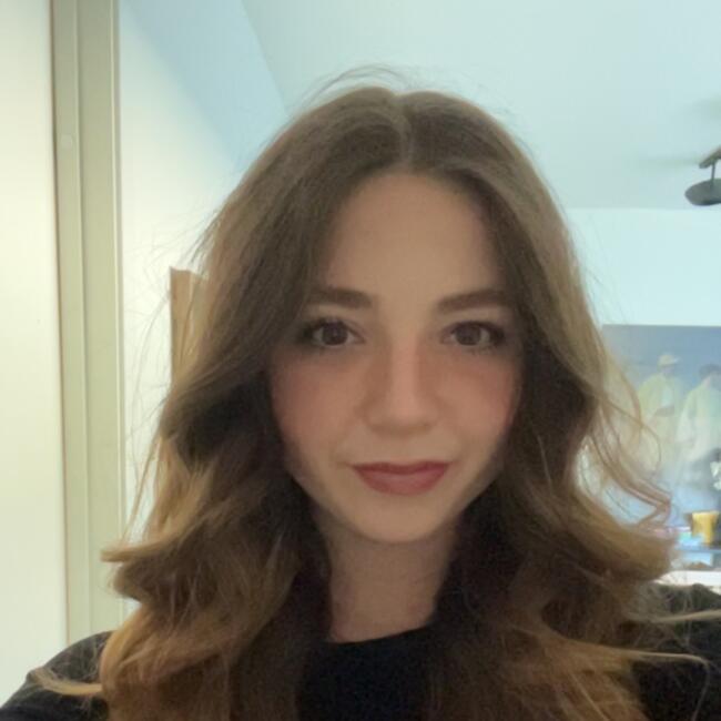 Babysitter in Sydney: Claudia