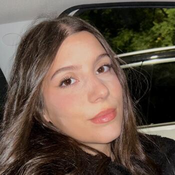 Babysitter a Agrate Conturbia: Chiara