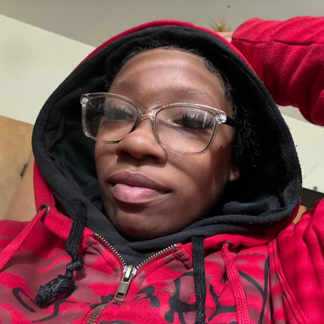 Babysitter in Chicago: Janiya
