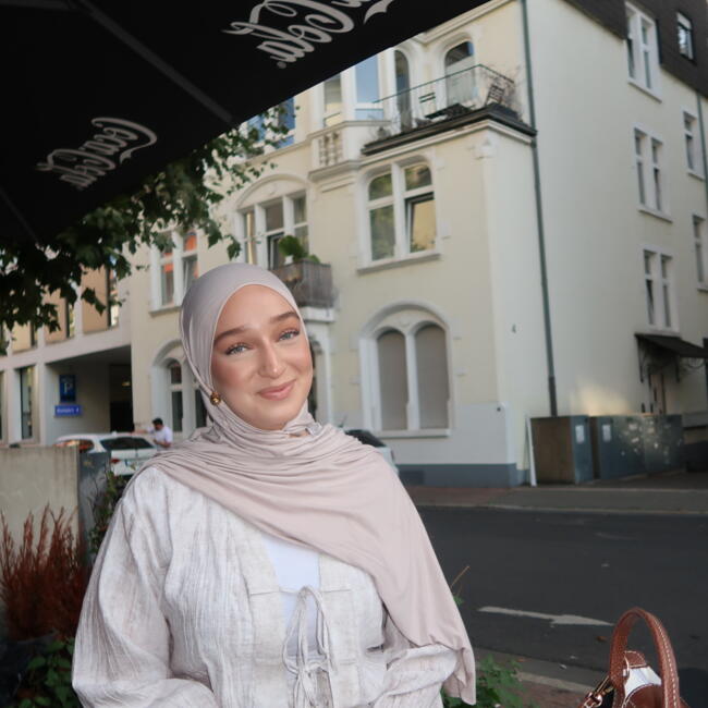 Babysitter in Frankfurt am Main: Elif Erva