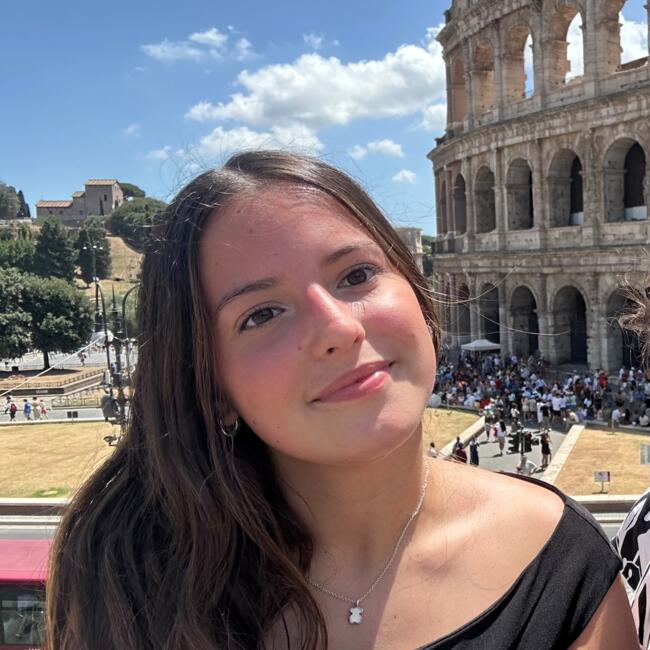 Babysitter em Lisboa: Laura