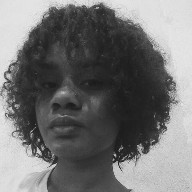 Babysitter in Rio das Ostras: Laura