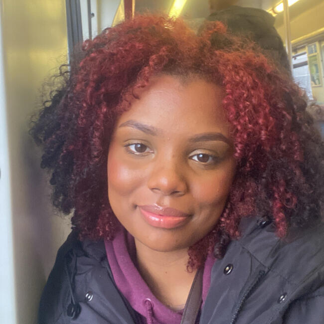 Childminder in Sintra: Nair