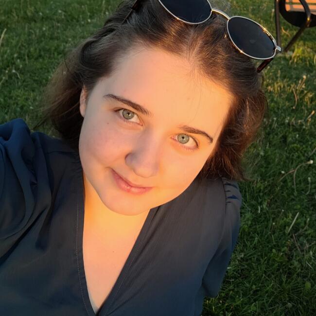 Babysitter in Cambridge: Emilia